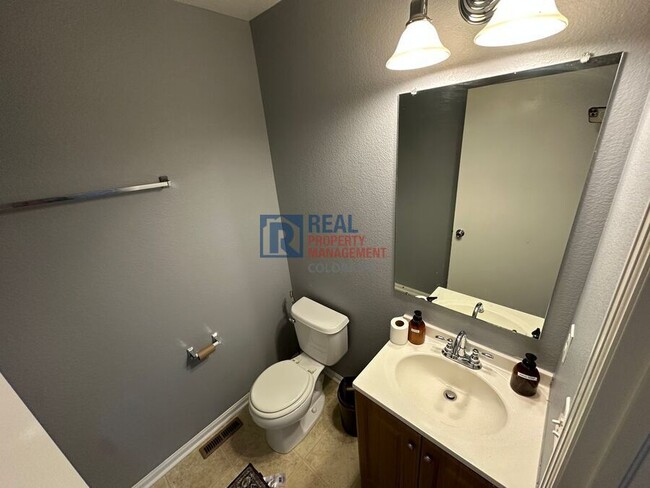 Building Photo - 5528 Lewiston Ct