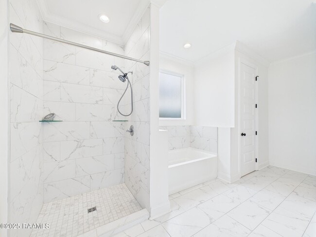 Building Photo - 108 Easy Rock Landing Dr
