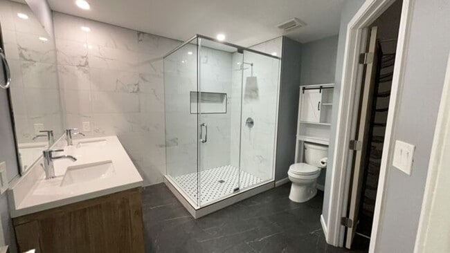 Building Photo - 4028 W Palo Verde Dr