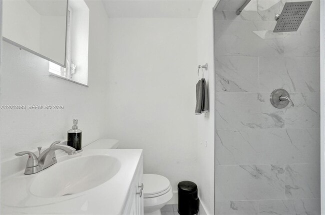 Building Photo - 6110 SW 38th St