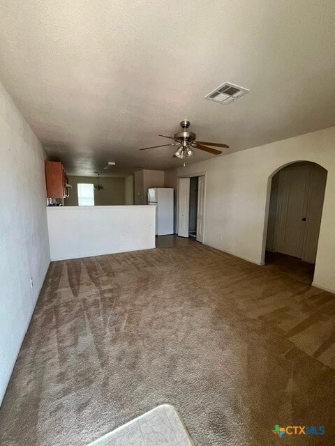 Building Photo - 407 Brittney Way