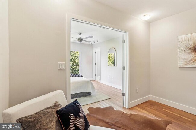 Building Photo - 3222 13th St NW