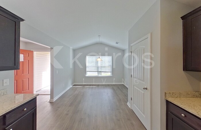 Building Photo - 104 Ebenezer Blf Wy