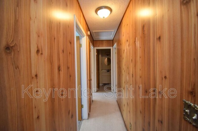 Building Photo - 6054 S 2075 E