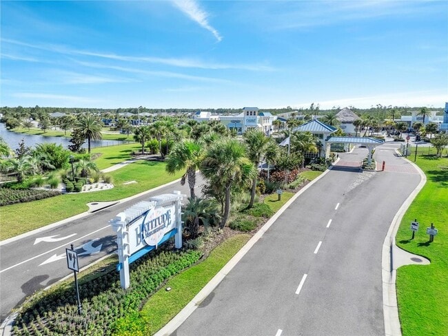 Building Photo - 215 Summertime Pl