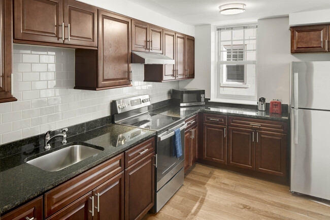 Large Kitchen - Courtland Arms Apartments