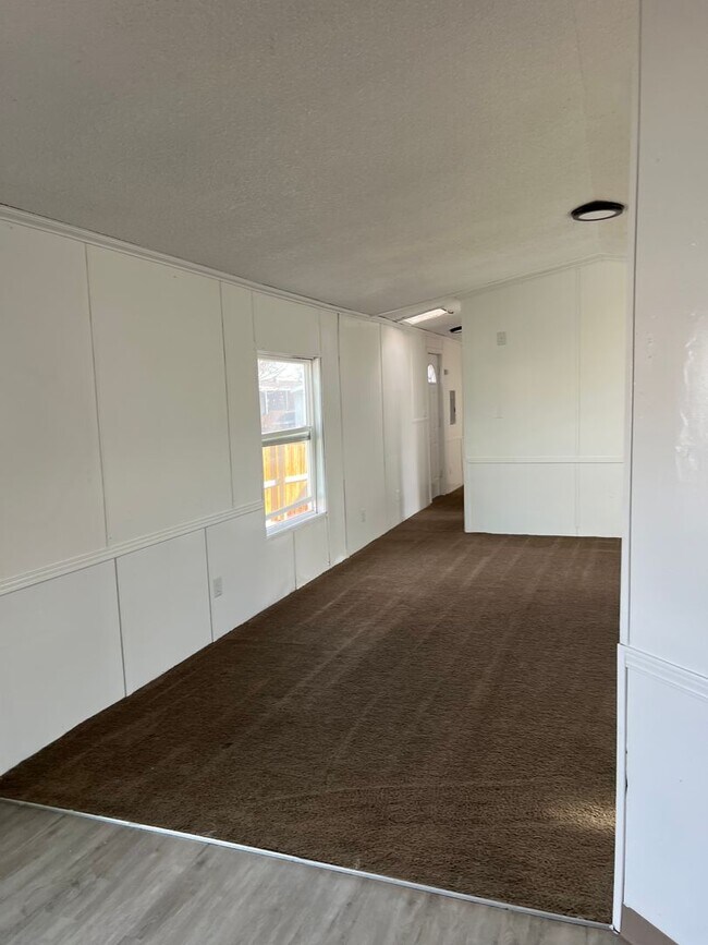 Building Photo - Welcome to the charming Riverdale Farms subdivision in Thornton, CO, where a delightful 3-bedroom...