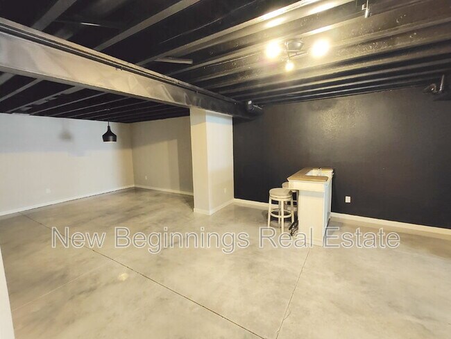 Building Photo - 5313 Palomino Ranch Point