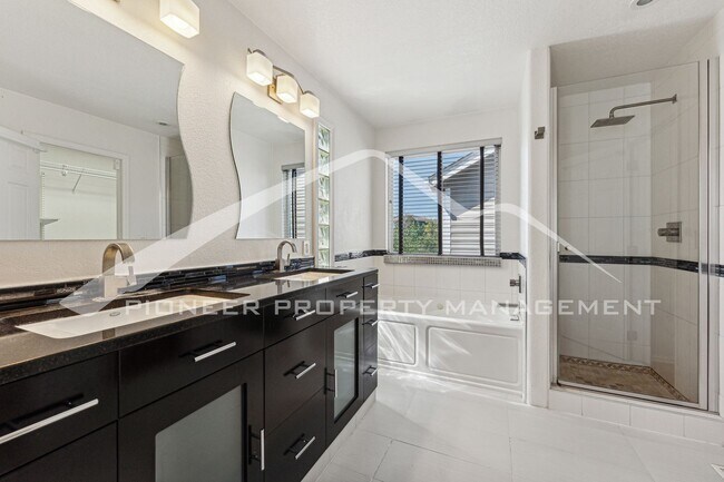 Building Photo - Spacious Home with Fenced Yard and Central AC