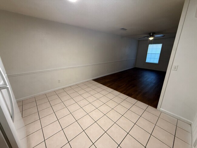 Building Photo - 321 Trammell St