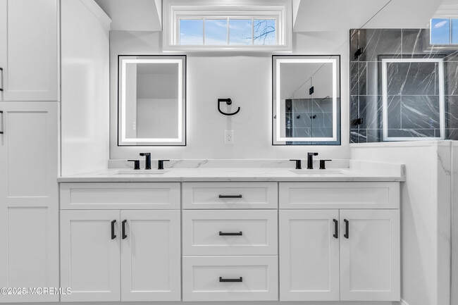 Building Photo - 20 Rosalie Ave