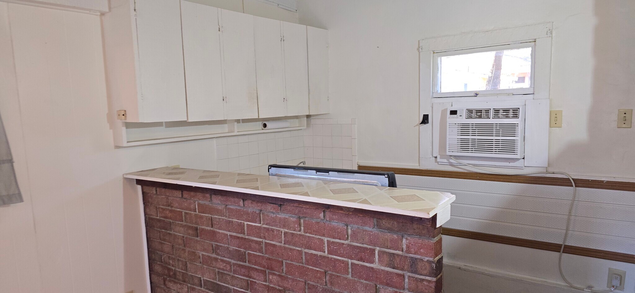 Building Photo - 511 N 4th St