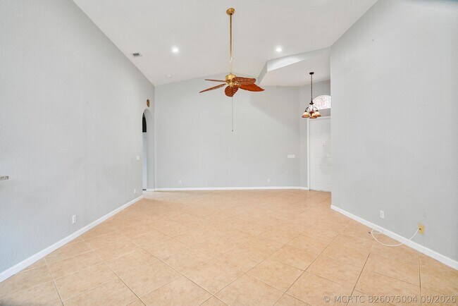 Building Photo - 6020 Spring Lake Terrace