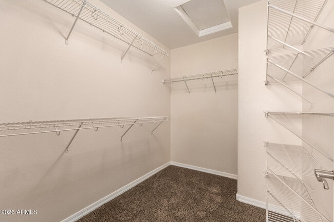 Building Photo - 3335 W La Salle St