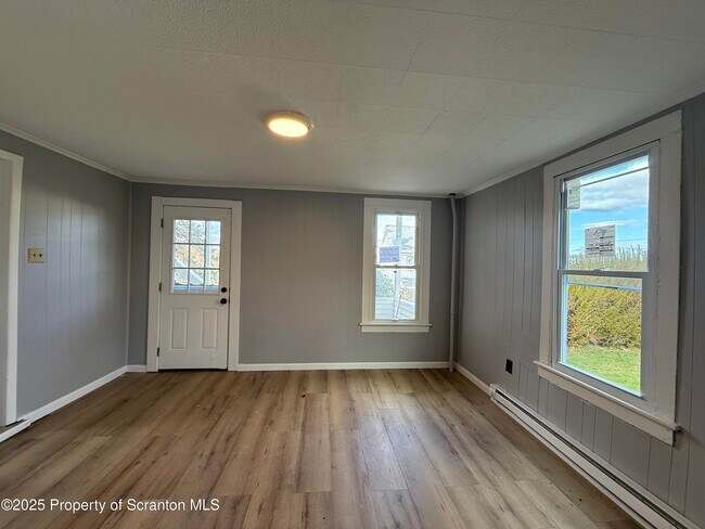 Building Photo - 1706 Prospect Ave