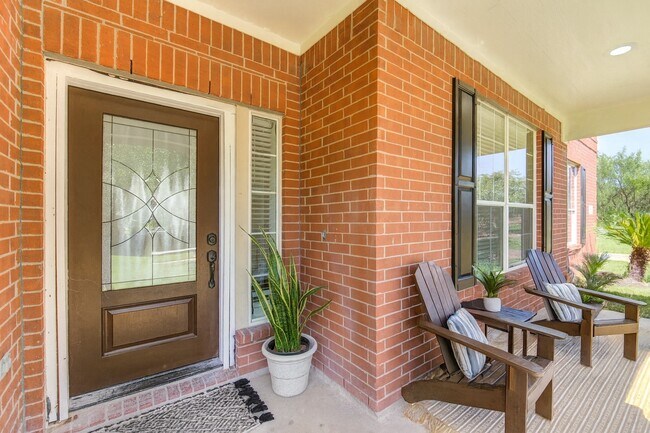 Building Photo - 5512 Canyon Bluff Ln