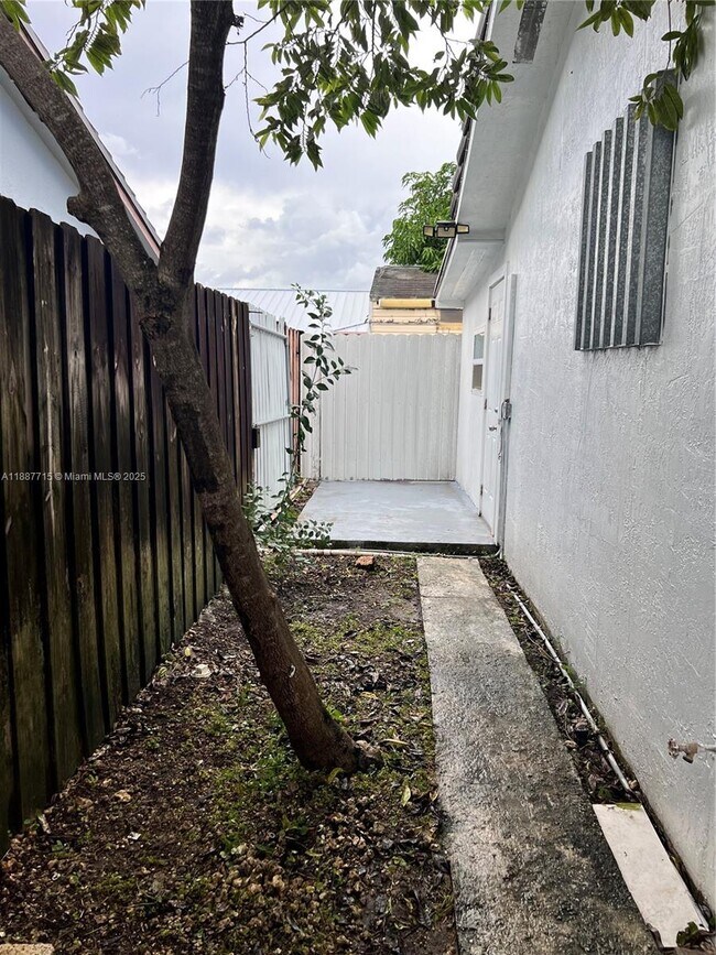 Building Photo - 14763 SW 173rd Terrace