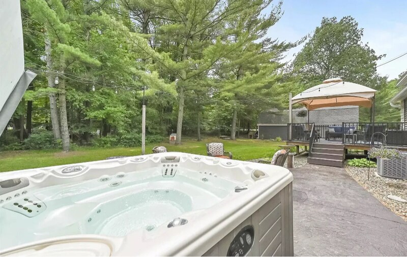 Building Photo - 2870 Brook Hills Dr