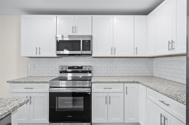 Building Photo - 28 Rainstone Ln