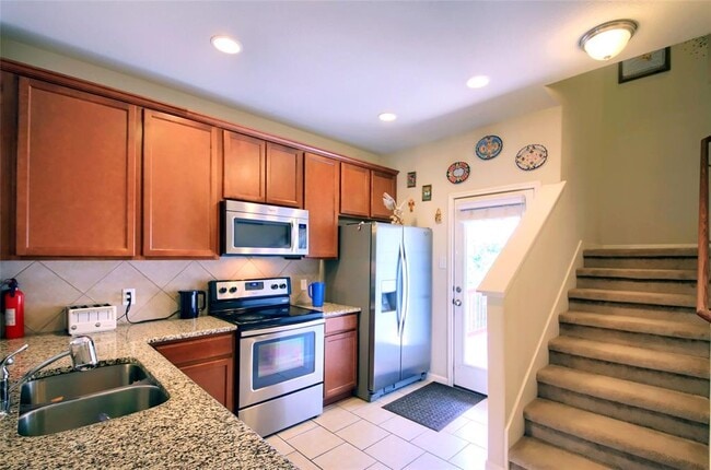 Building Photo - 5501 Bradford Pear Ln