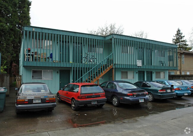 Building Photo - The Cedars