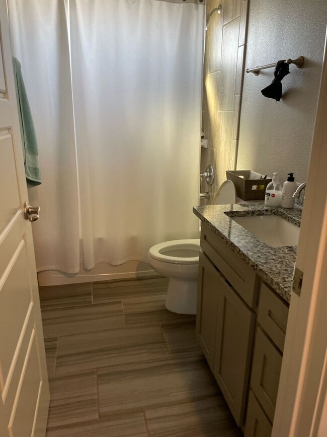 Building Photo - Distinguished 2 Story Home