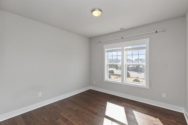 Building Photo - 1912 Split Rail Pl