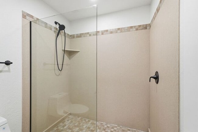 Building Photo - Bright & Peaceful Living in Oro Valley’s Gated Stoney Canyon