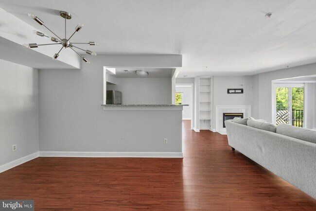 Building Photo - 12209 Fairfield House Dr