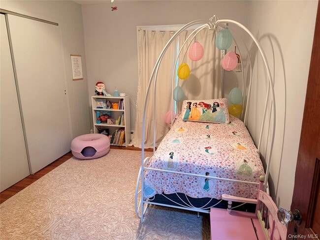 Building Photo - 65 W Windsor Pkwy