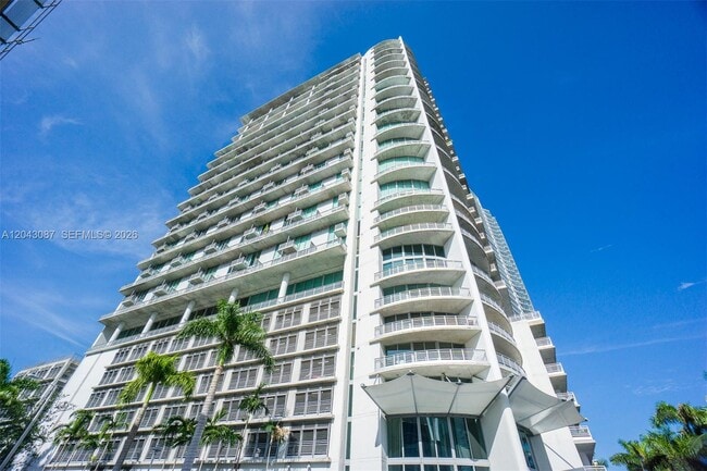 Building Photo - 690 SW 1st Ct