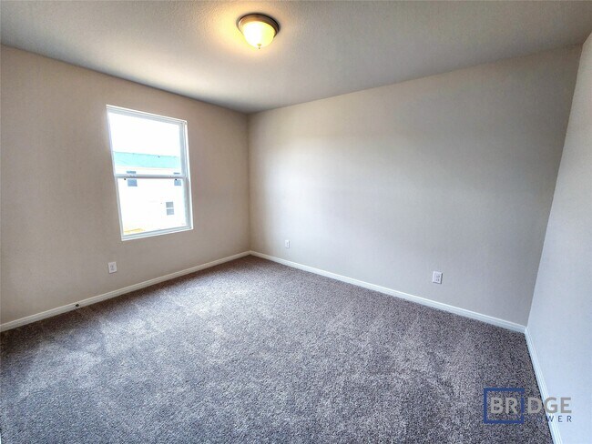 Building Photo - 10083 Cerritos dr