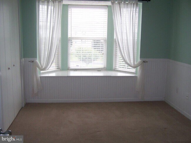 Building Photo - 151 Brookland Terrace