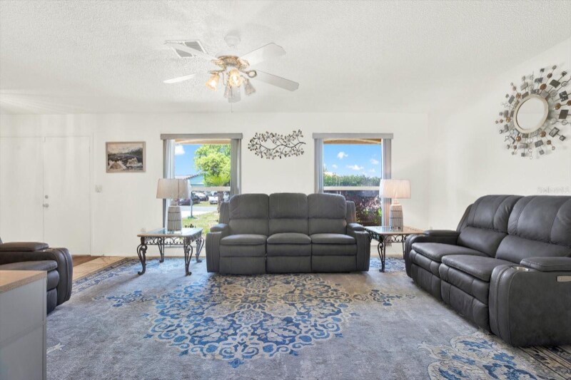 Building Photo - 11256 Holbrook St