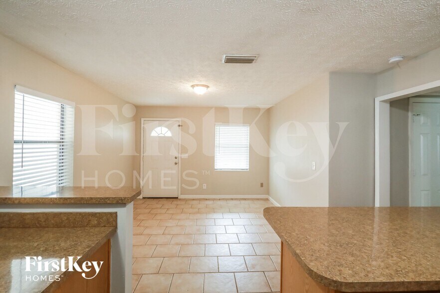 Building Photo - 4034 Dalry Dr