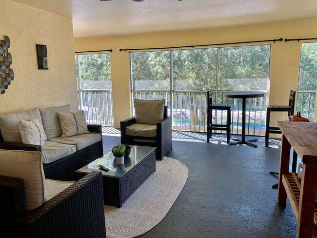 Building Photo - Beautiful Furnished Condo in Coconut Shores VIII