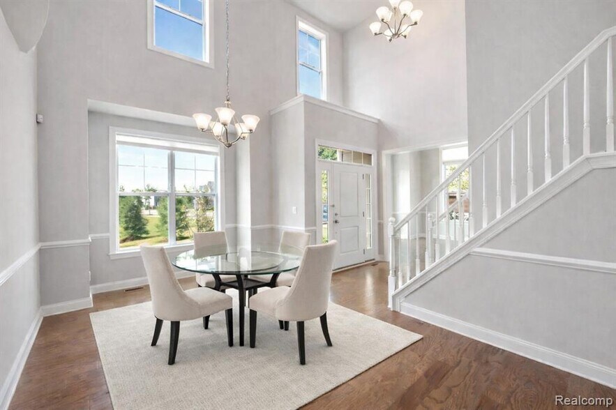 Building Photo - 3017 N Spurway Dr