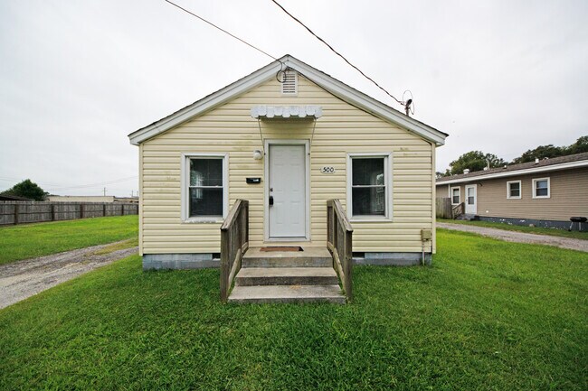 Building Photo - 500 Torrence Ave