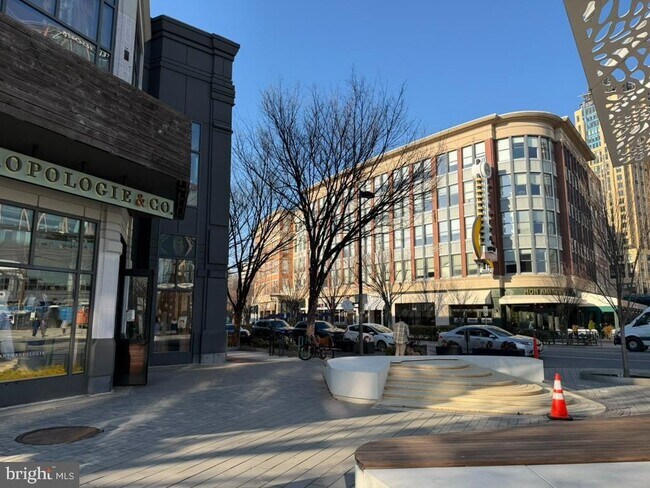 Building Photo - 7111 Woodmont Ave