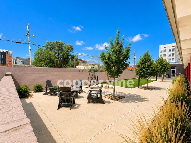 Building Photo - 1495 Vrain St