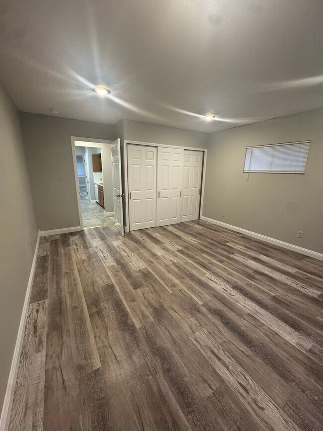 Building Photo - 2850 N Campbell Ave