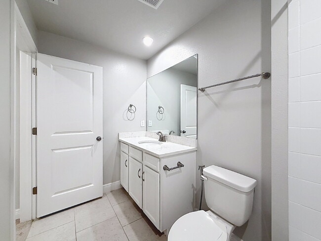 Building Photo - 6008 Grand Sonata Ave