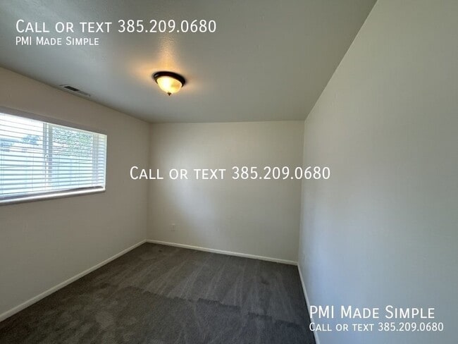 Building Photo - 567 N 880 E St