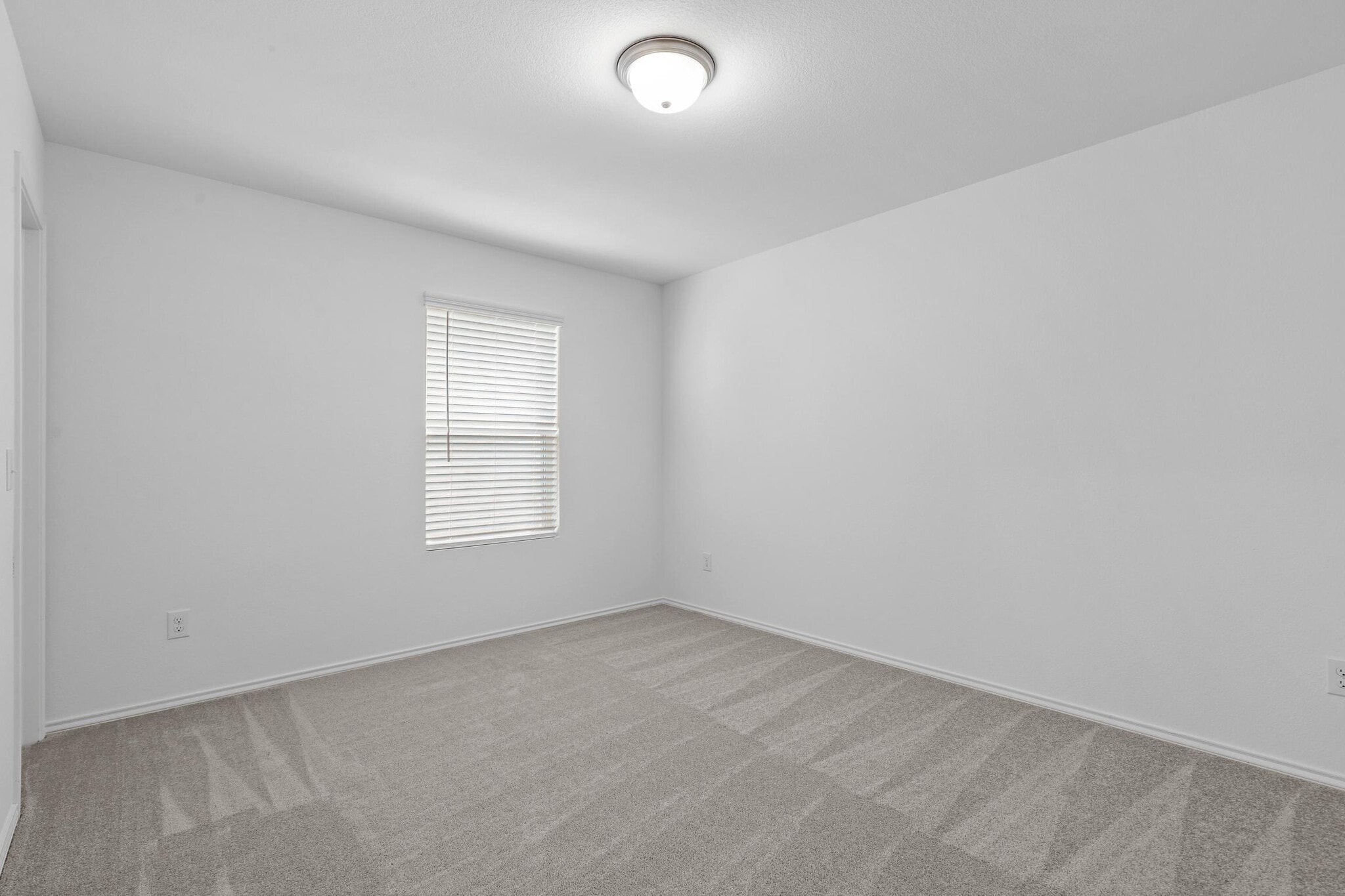Building Photo - 4433 Benham Dr