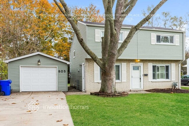 Building Photo - 805 Delles Rd