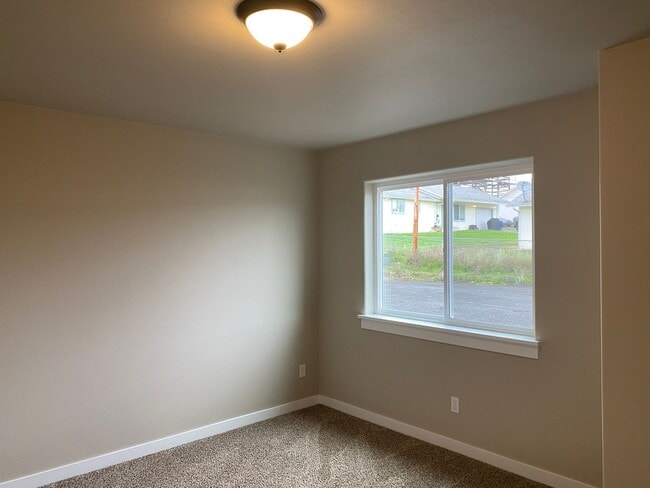 Building Photo - Brand New 2 Bedroom House in Green!