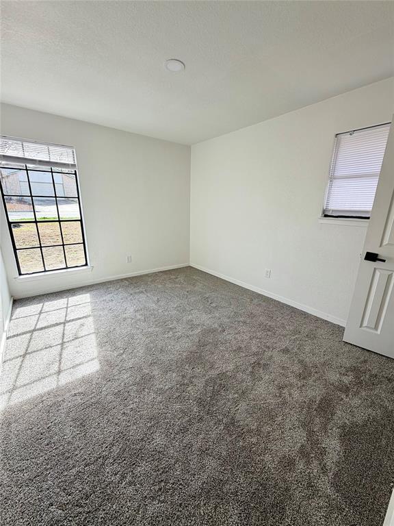 Building Photo - 1504 Parkview Ln