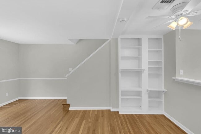 Building Photo - 46 Ancell St
