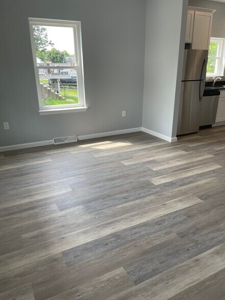 living room - 3511 Gray St