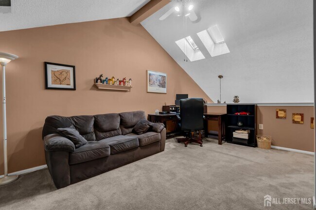 Building Photo - 492 Bayberry Ct